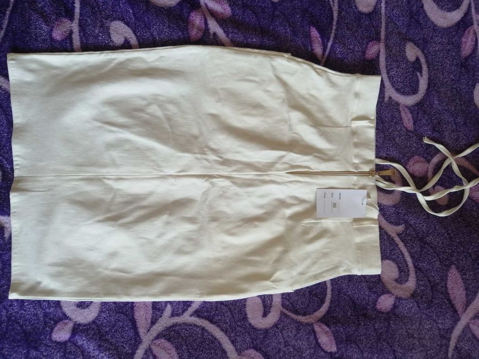 Спідниця карандаш білого кольору