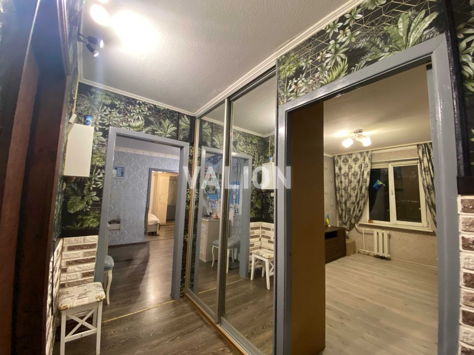 Продаж 3 кім квартири по вул. Мілютенко, Лісовий масив, метро Лісова