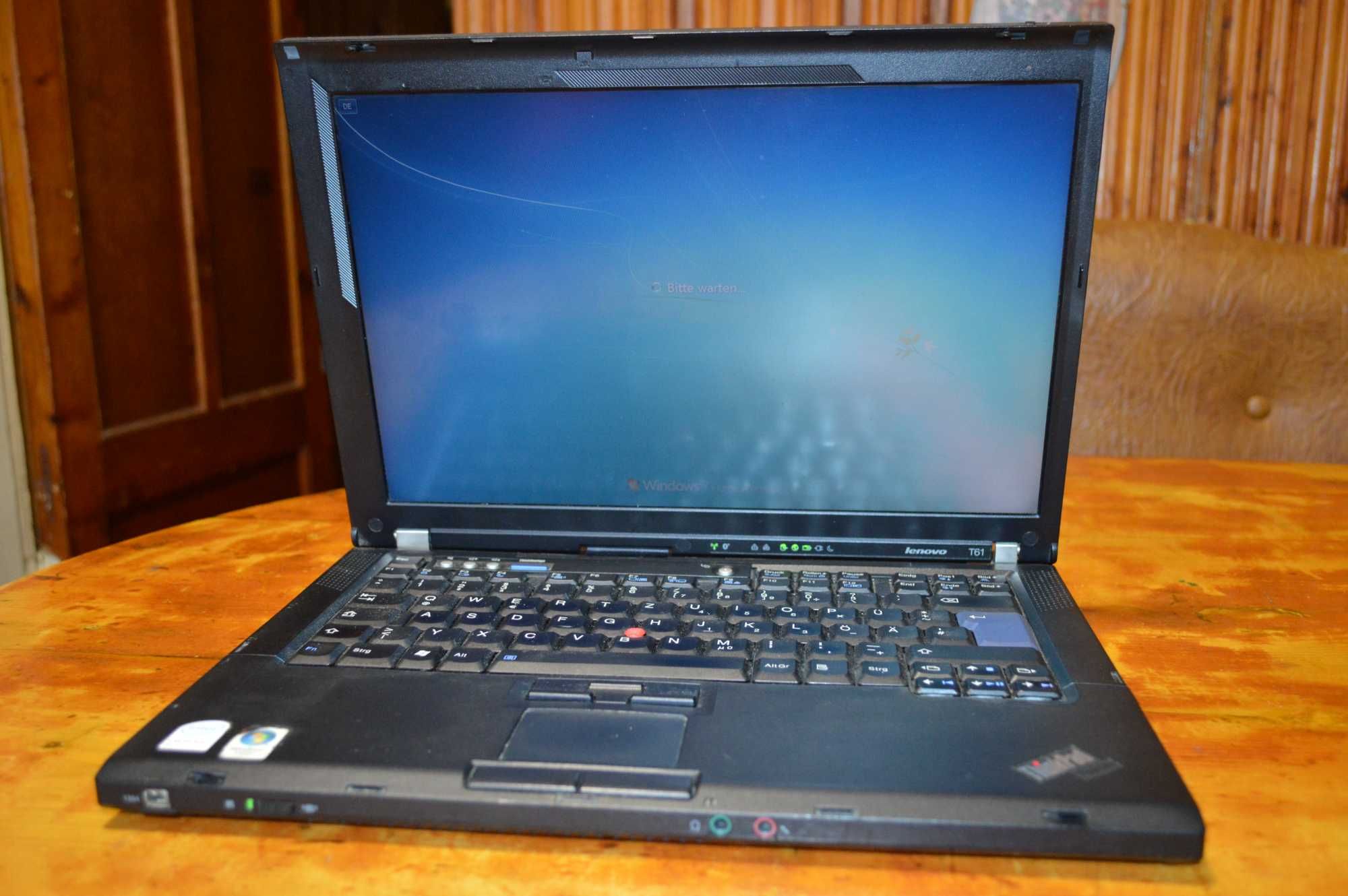 Ноутбук Lenovo T61, 7659