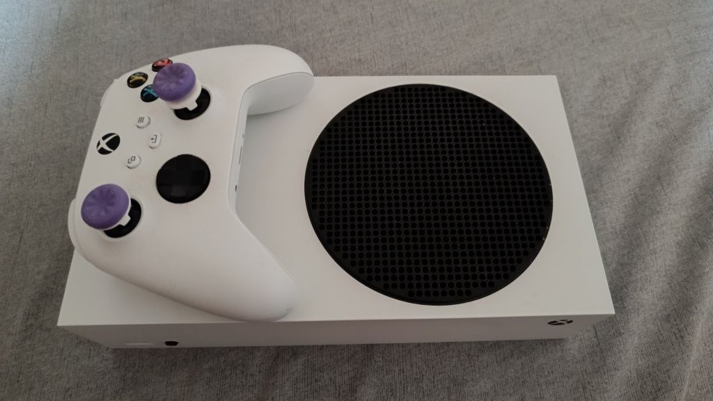 Продам Xbox series s