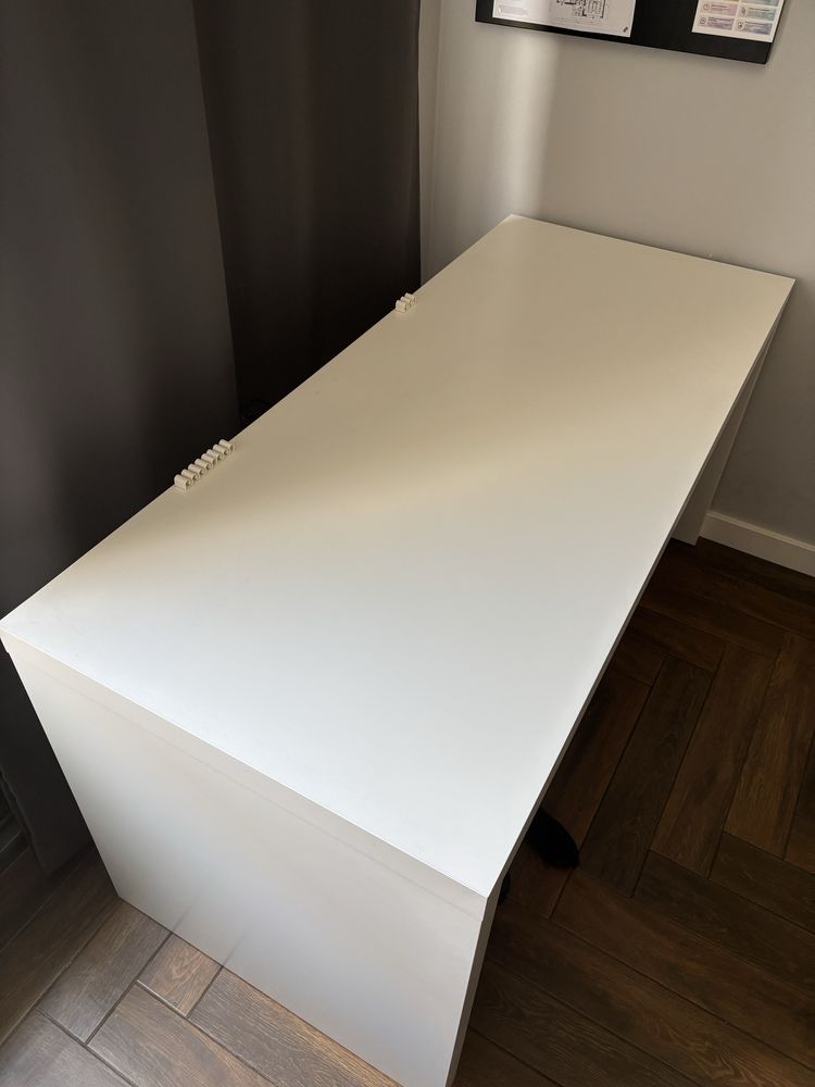 Biurko Ikea MALM   Stan bdb  Spakowane pod transport