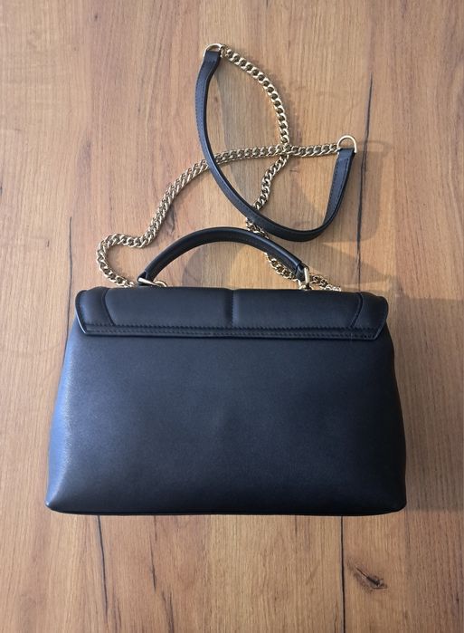 Elegancka torebka na łańcuszku Kazar