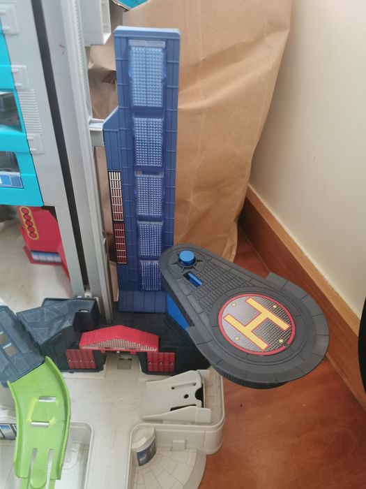 Garagem hot wheels