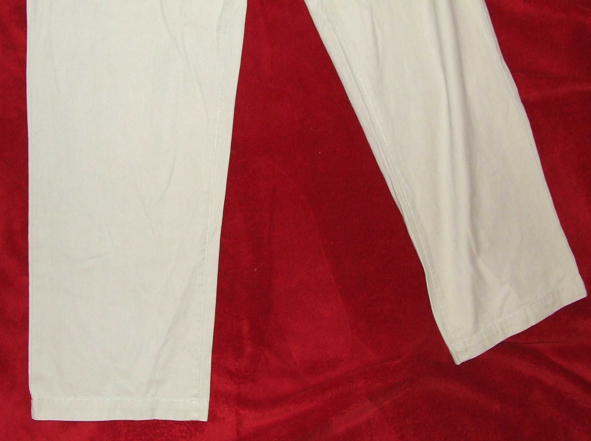 Spodnie Burton materiałowe luźny fason W34 pas: 86cm dł: 110cm