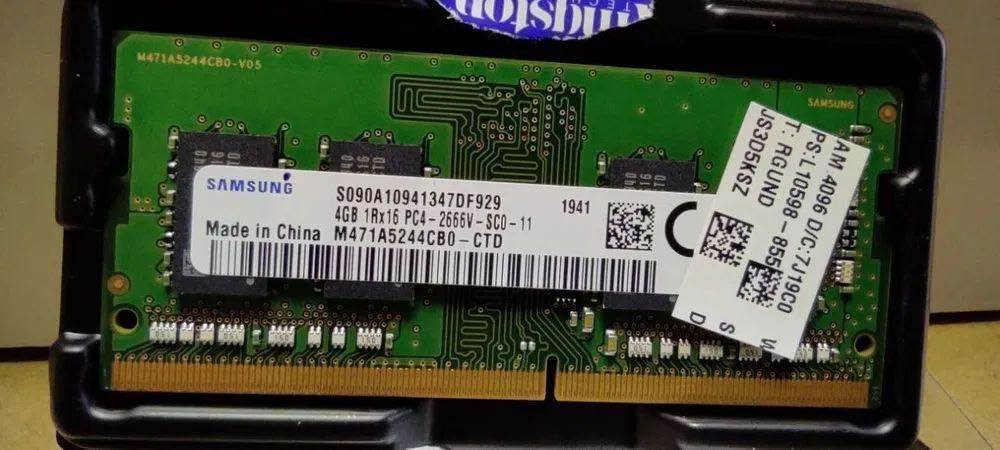 Оперативная память для ноутбука SODIMM Samsung DDR4 4Gb PC4-2666V 3шт