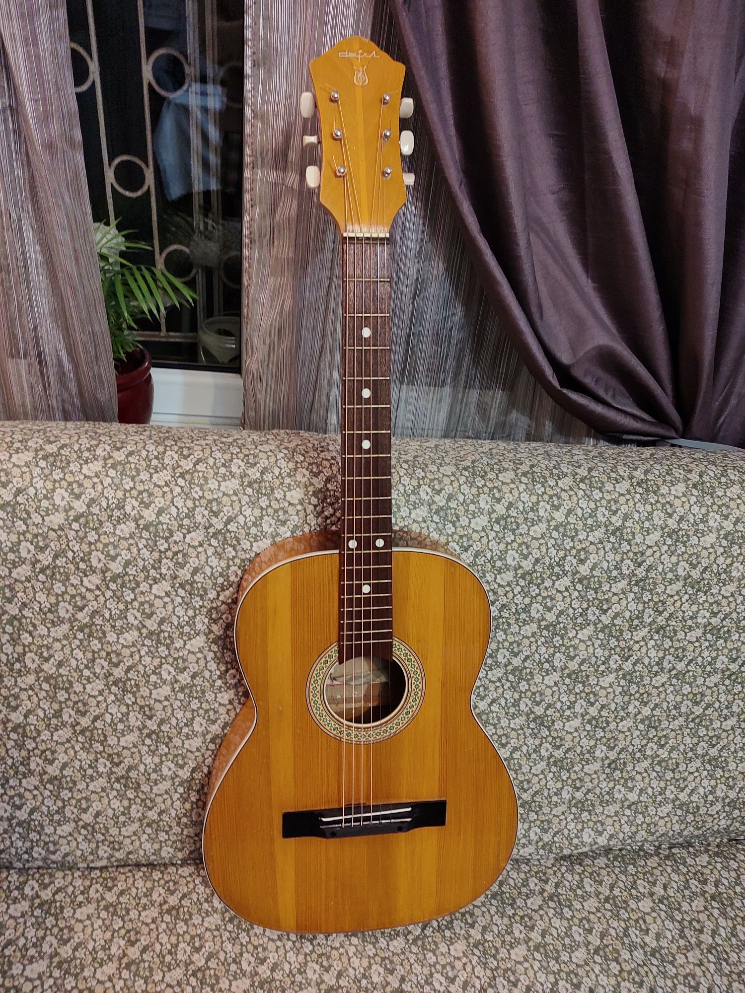 Szeroki gryf 45 mm Defil 7/8 gitara akustyczna Wygodna Dobrze brzmi !!