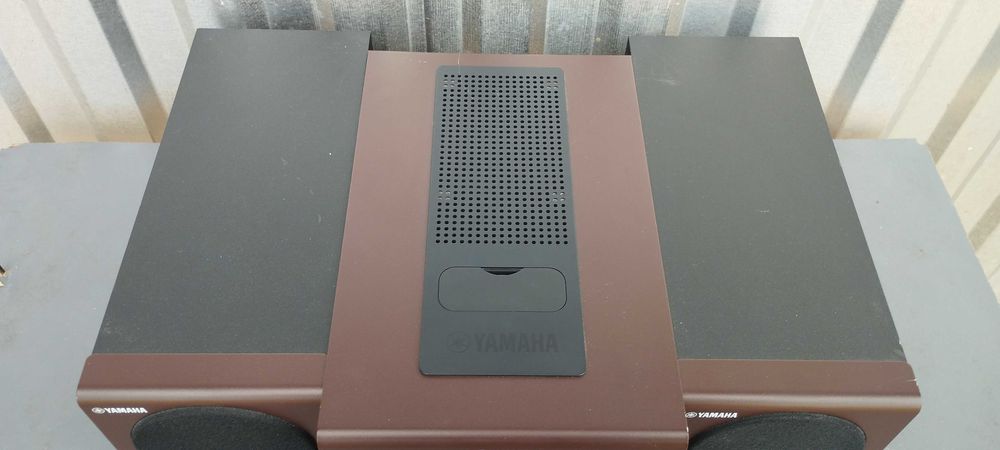 Музичний Центр Yamaha CRX-040 / USB / CD / Ipod / iphone