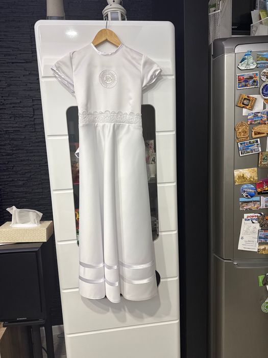 Alba komunijna dla dziewczynki