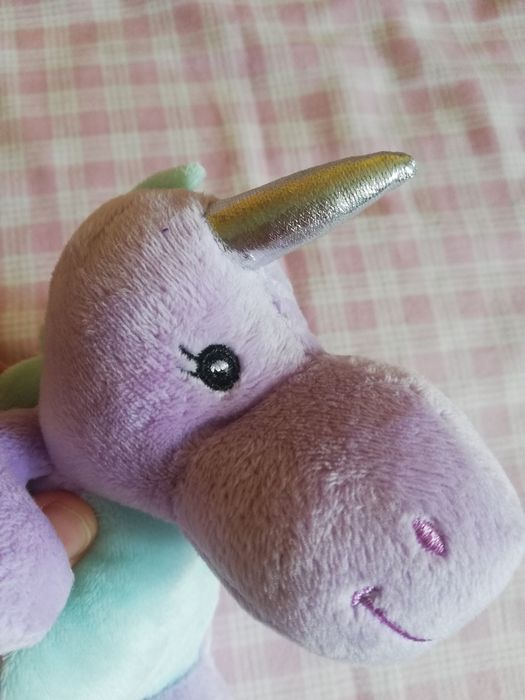 Peluche unicórnio roxo