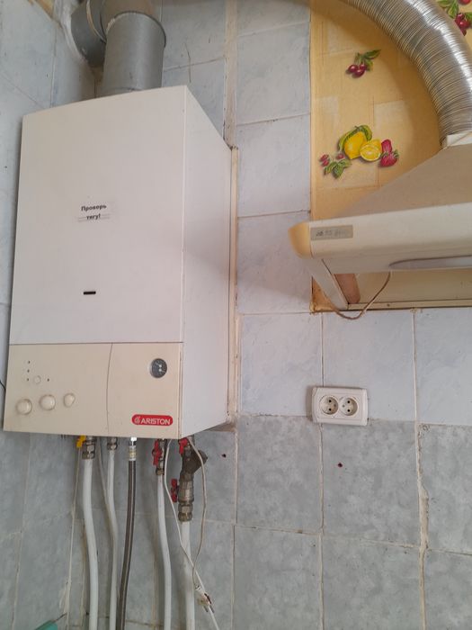 Продам 3х кімнатну квартиру/автономне газове  опалення/ КРЕС/ сталінка