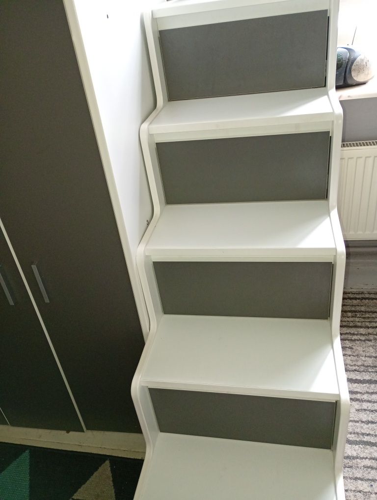 Meble młodzieżowe