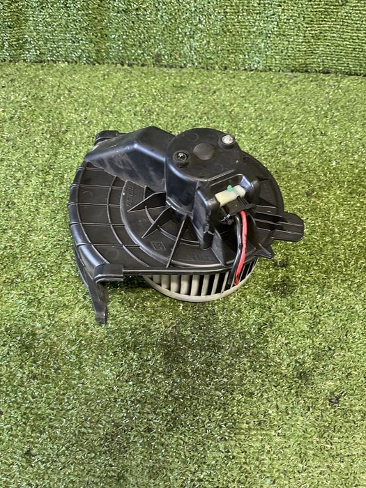 Моторчік  печкі рено мастер 3,опель мовано3