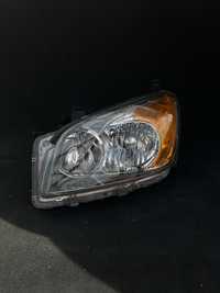 Lampa H4 Toyota RAV4 USA 06-09 / Lewa