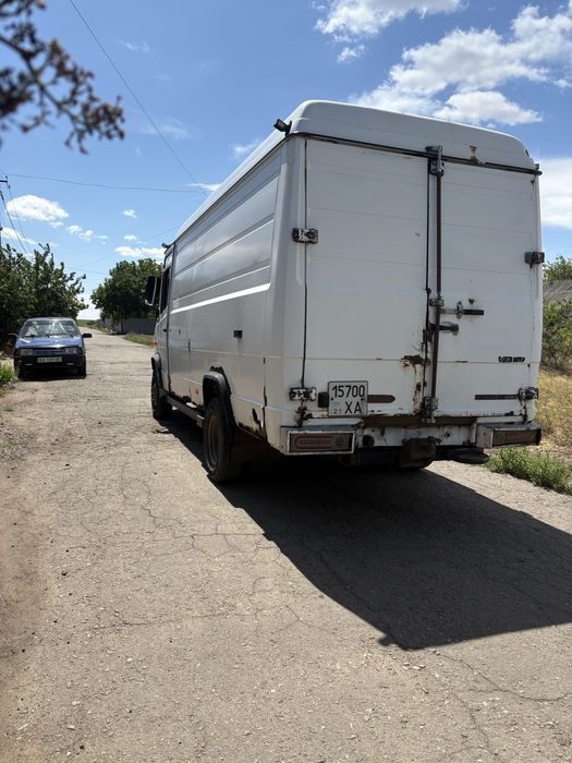 Мерседес варио 612