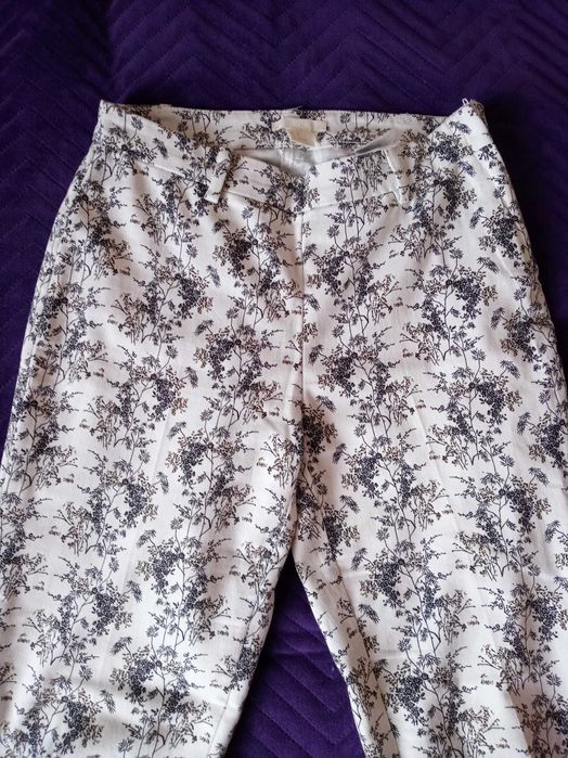 Spodnie oryginalne biało-czarne japońskie kwiaty H&M 34, XS-S