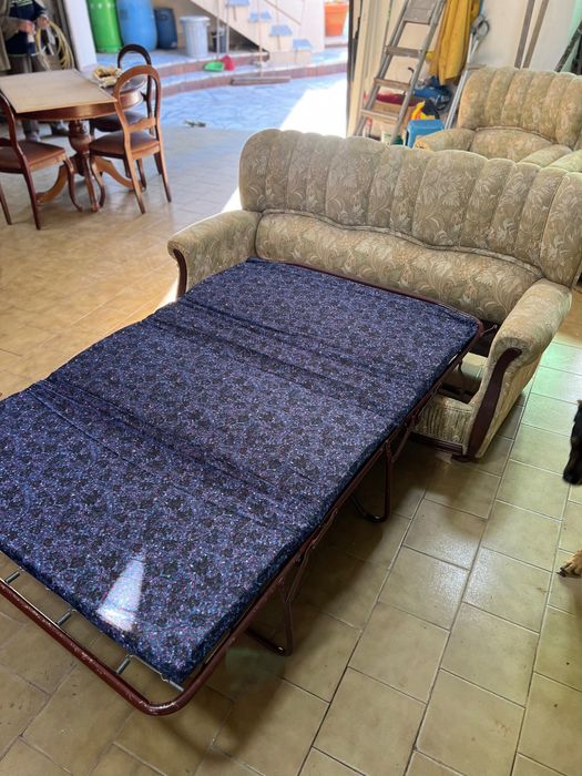 Sofá Cama com Colchão e Poltronas