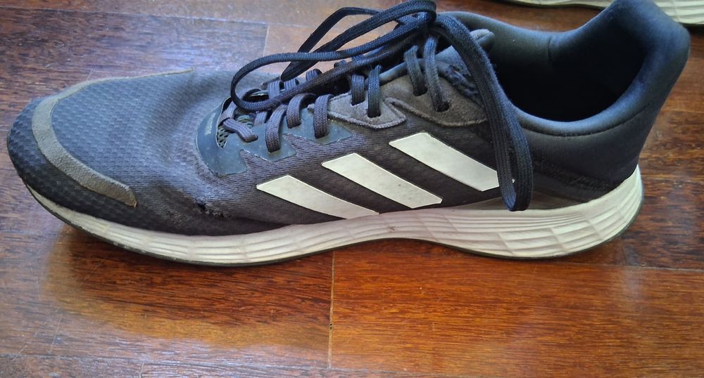 Sapatilhas Adidas desportivas