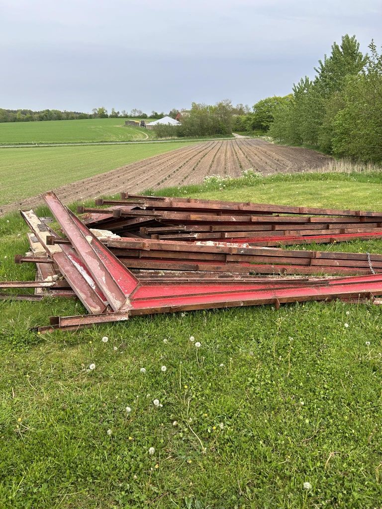 Konstrukcja stalowa Hala 10.40x30m