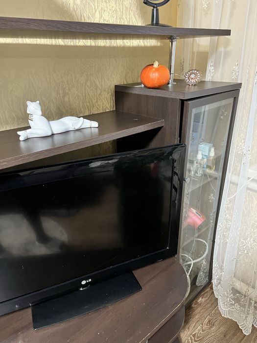 Продам меблеву стінку в хорошому стані