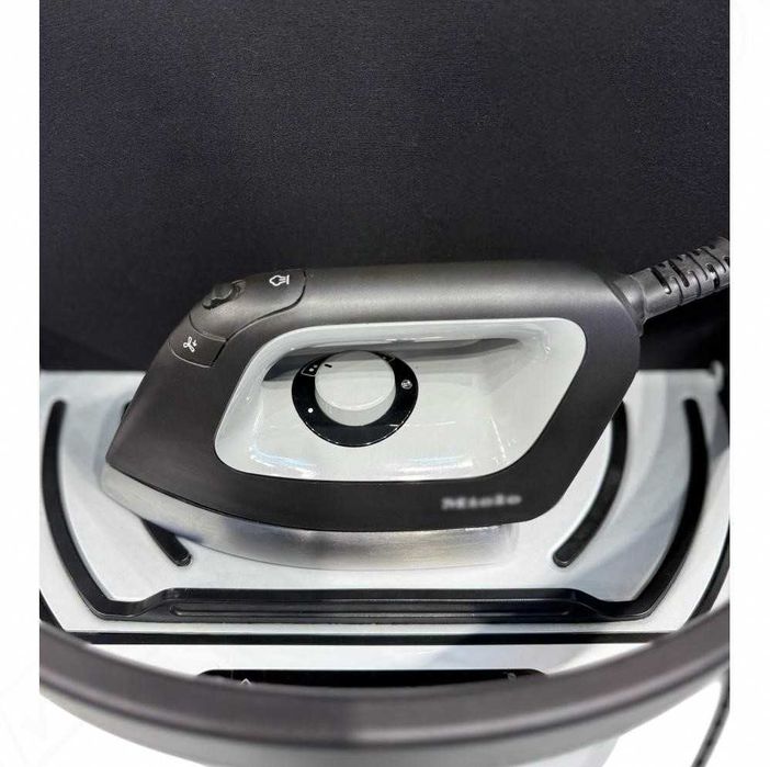 Miele / Міле прасувальна система, класична. B 3312.