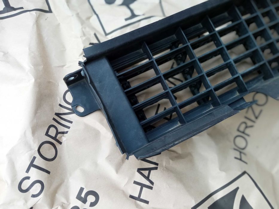 Nissan Qashqai J11 Kierownica Powietrza Zaluzja 62322 Oryginał