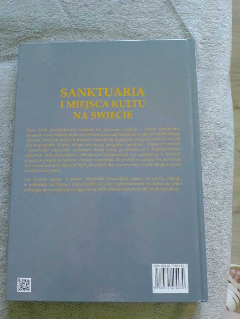 Książka Sanktuaria i miejsca kultu na świecie