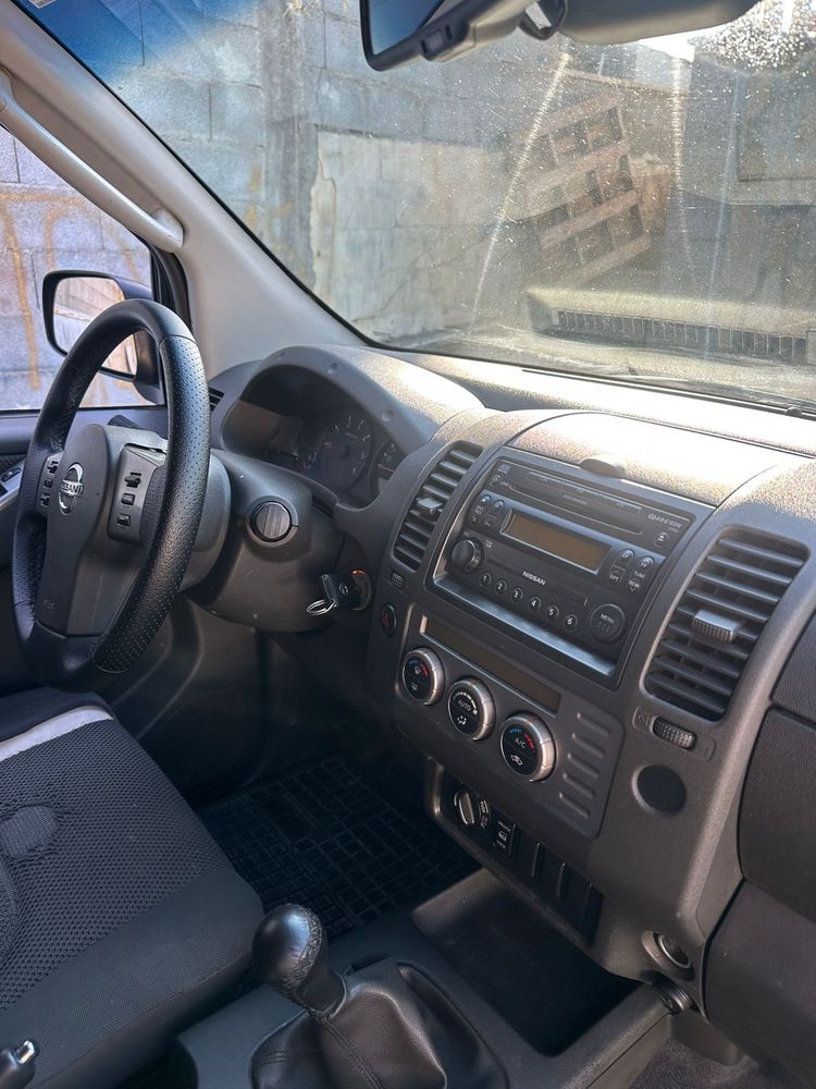 Nissan Navarra D40