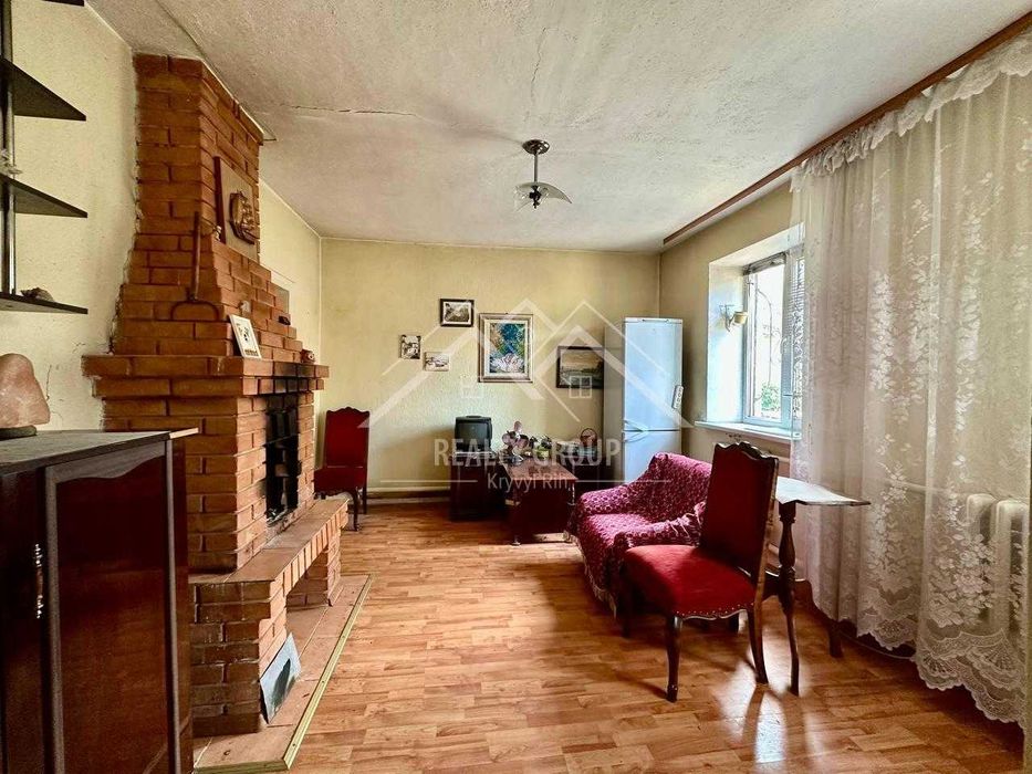 Продаж будинку з гаражем в Металургійному районі