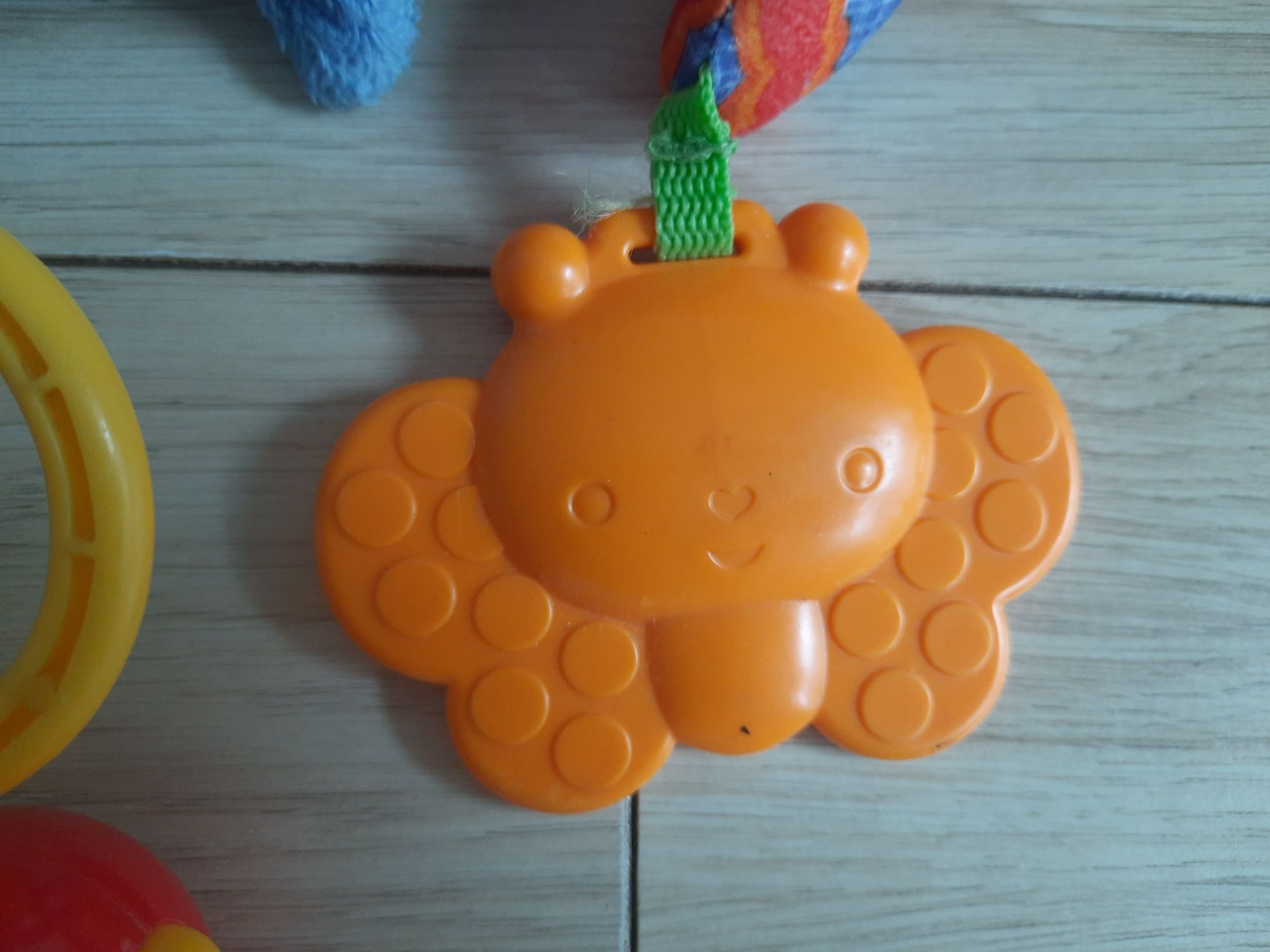 Małpka fisher price zawieszka