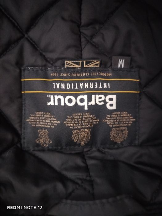 Куртка BARBOUR  вошчанаIваксовая розмір М