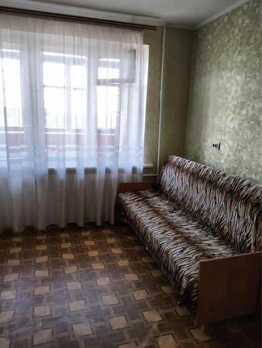 Сдам 1 комн Ген Петрова 5000