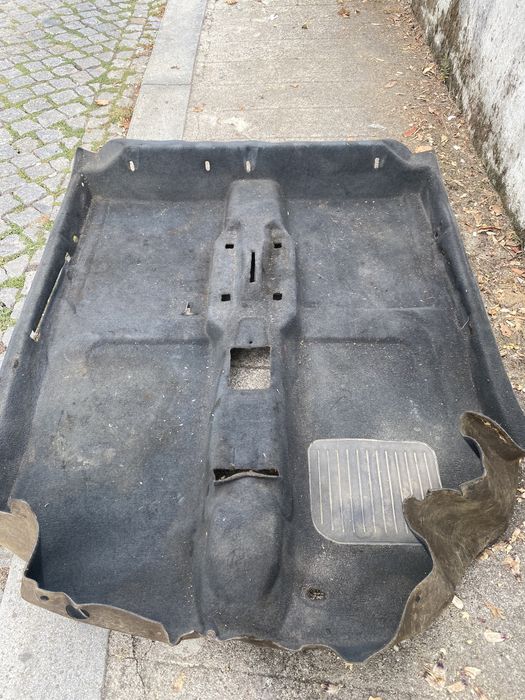 Alcatifa peugeot 106 GTI saxo cup em muito bom estado