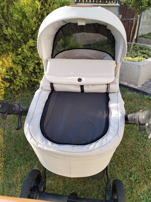 Коляска Roan Bass Next 3в1