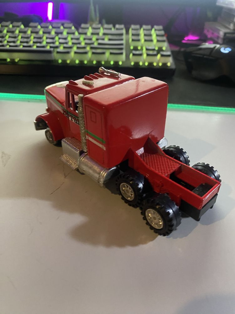 Resorak ciezarowki freightliner ferrari mctoy