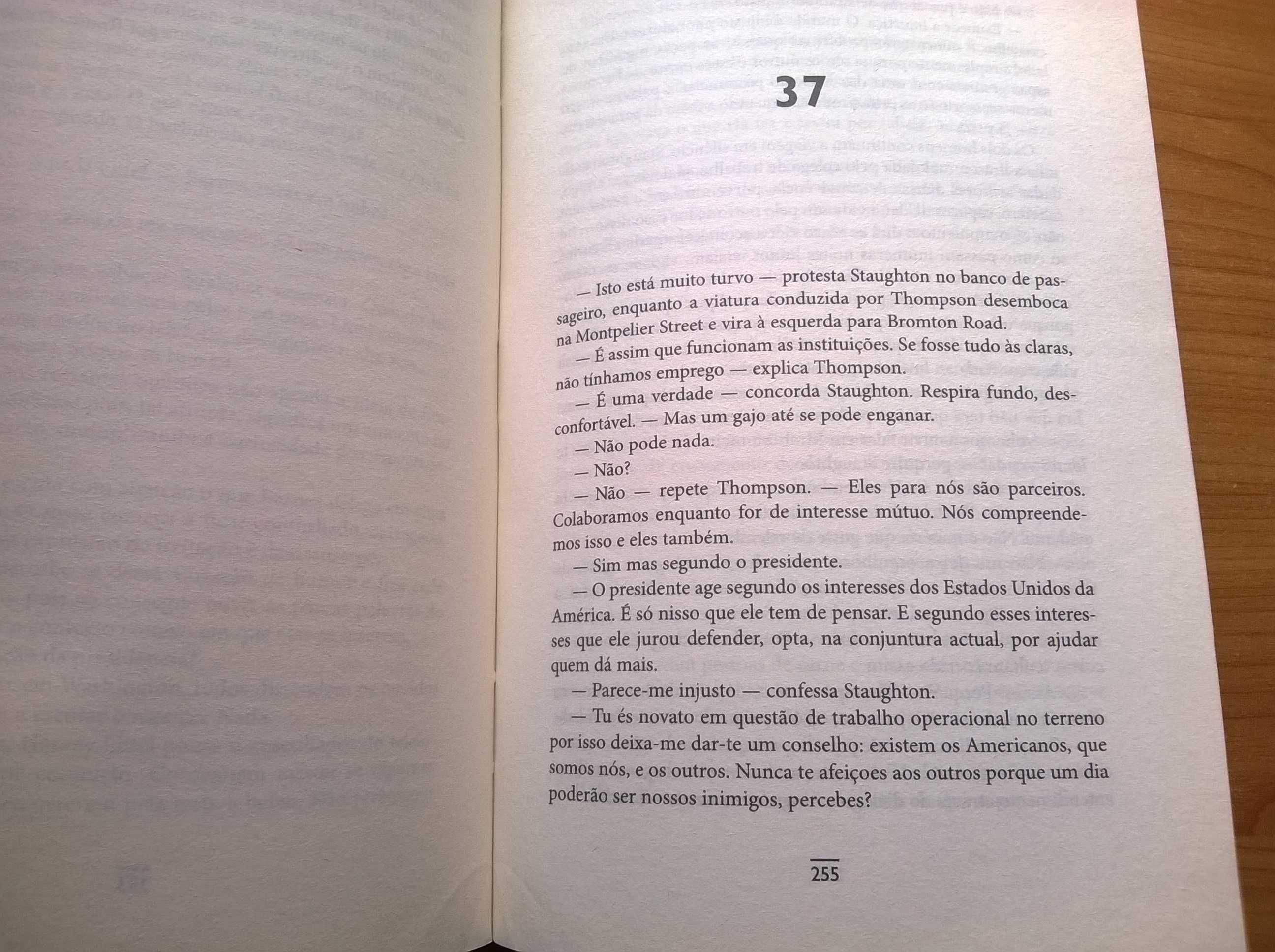 Bala Santa - Luís Miguel Rocha