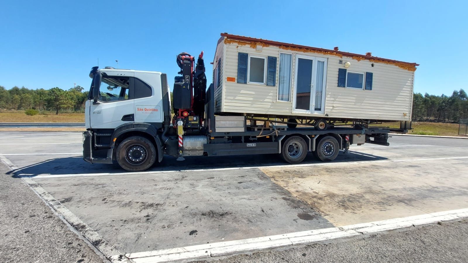 Serviço de camião grua transportes