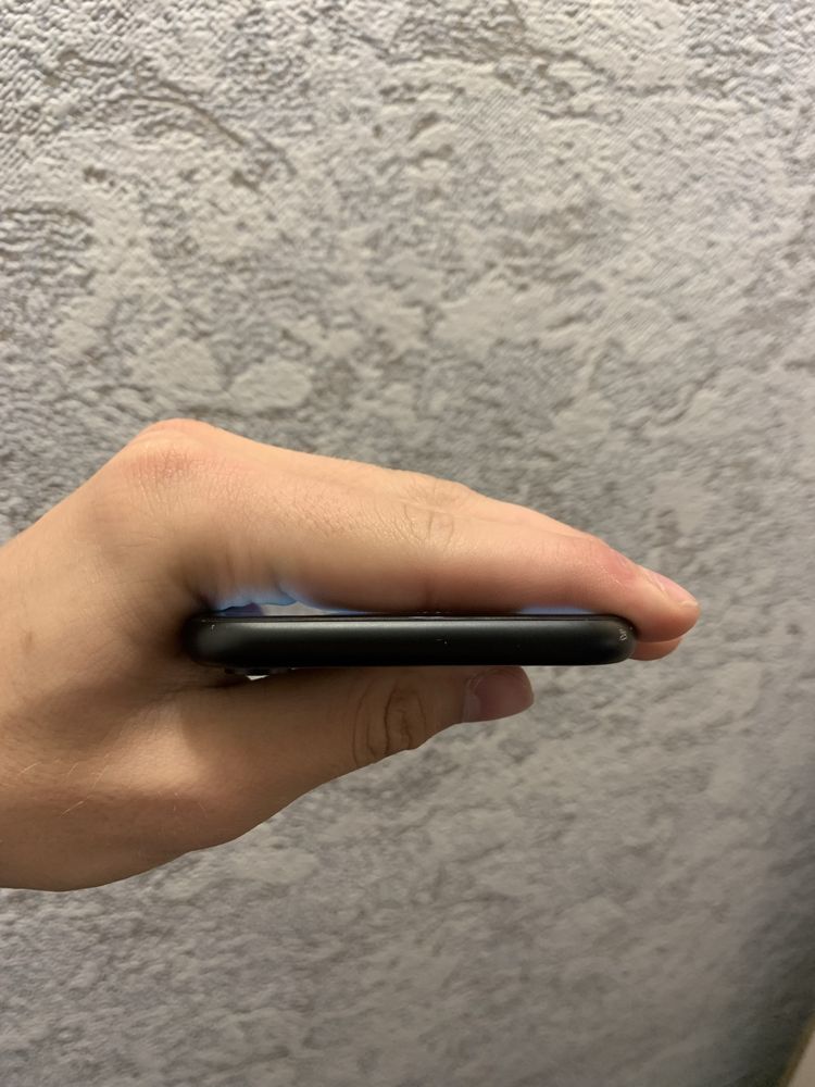 Продам Айфон/Iphone Xr 64 gb