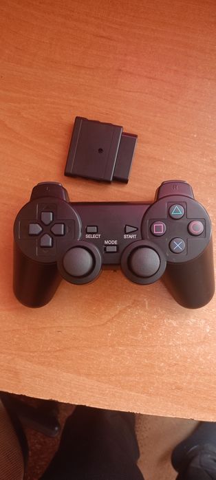 Джойстик для ps 2  новий не використовувся з переходником до пк