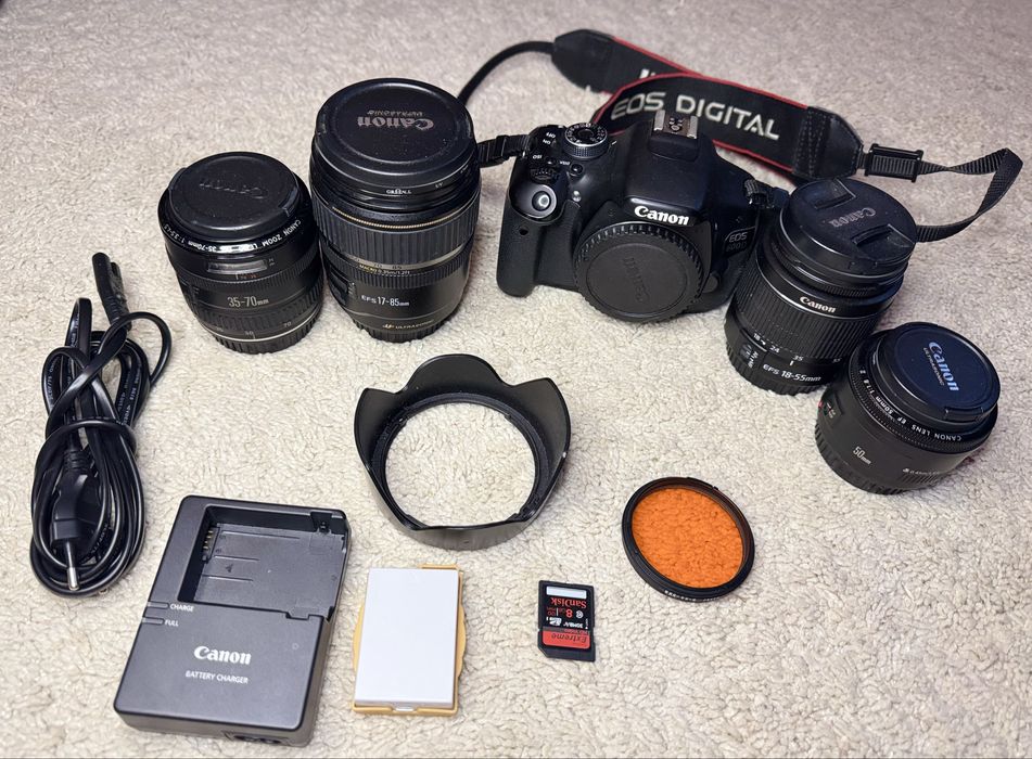 Фотоапарат Canon EOS 600D + набір об’єктивів і аксесуарів