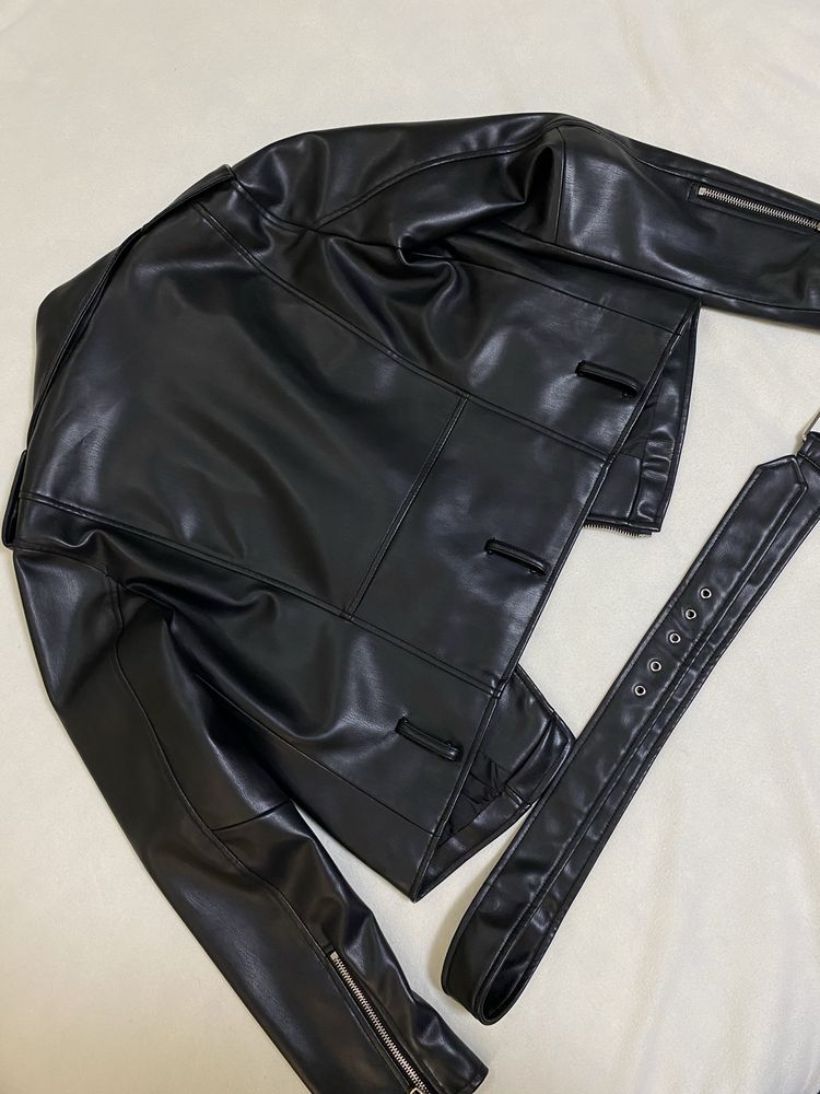 Косуха чорна Zara