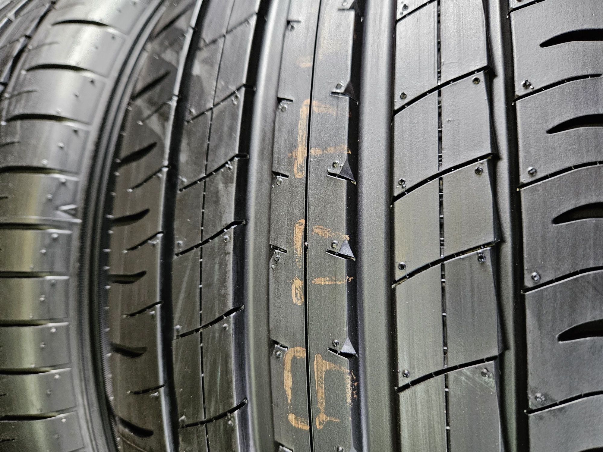 opony nowe 225/50R18 Dunlop SP Sport maxx 050