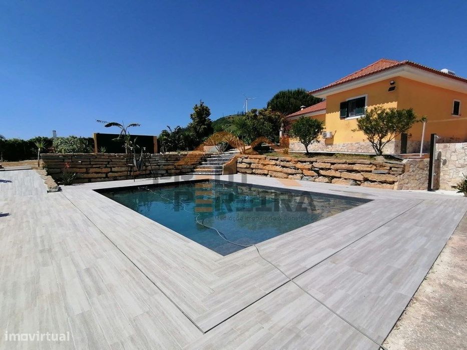 Descubra a sua quinta dos sonhos, 1000 m2 urbanos e restante arvense.