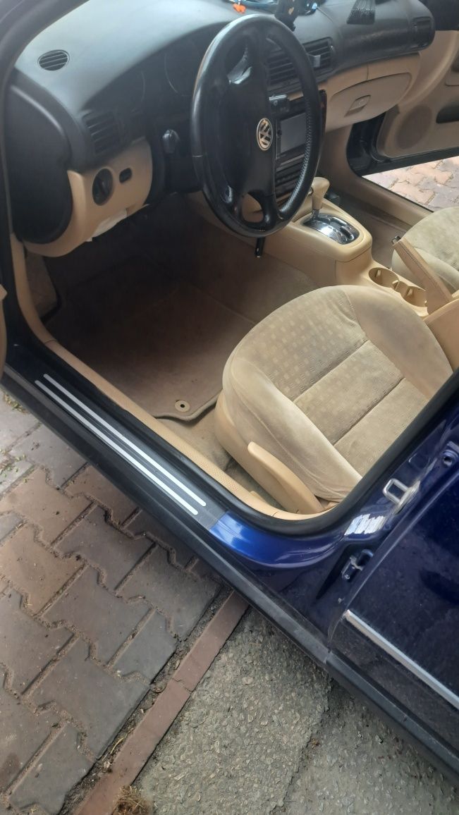 VOLKSWAGEN PASSAT B5 Kombi 2.8 V6 4Motion