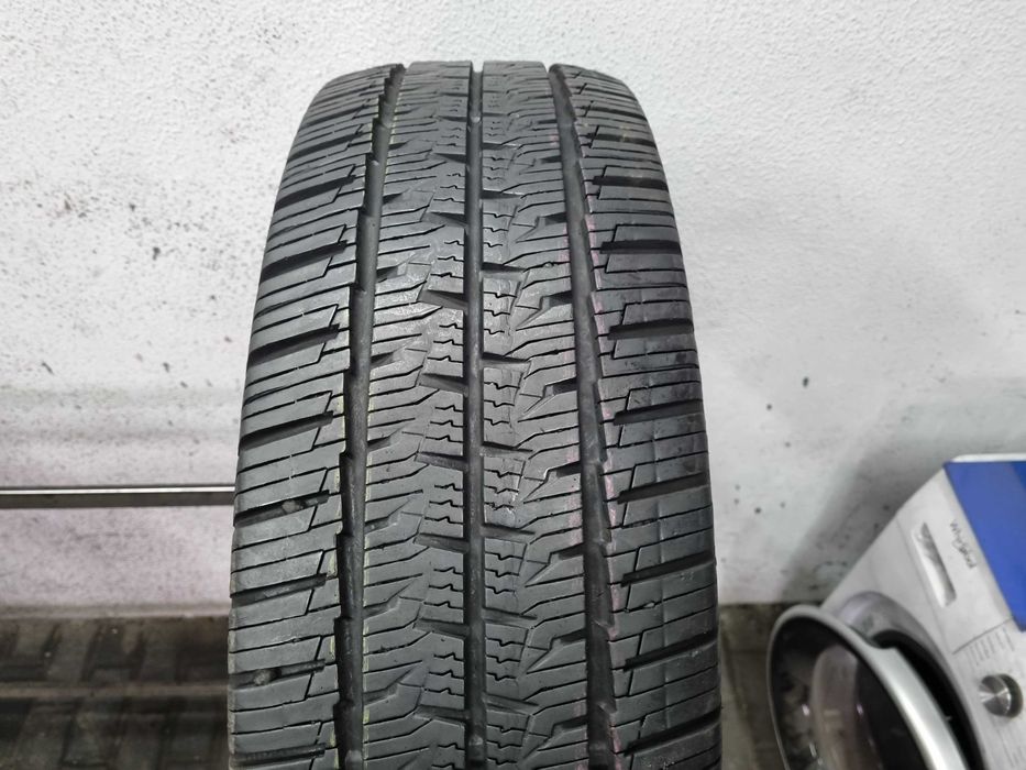 225/75/16CP 118R Continental Van Contact Camper Dot.0623R