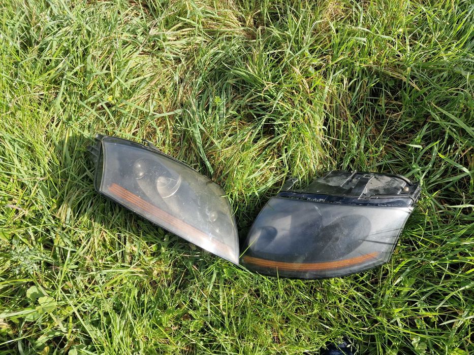 Faróis frontais AUDI TT