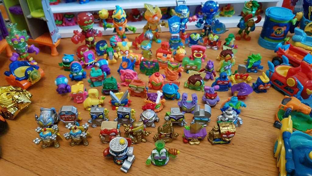 Super Zings figurki/pojazdy/gra/puzzle/baza/roboty