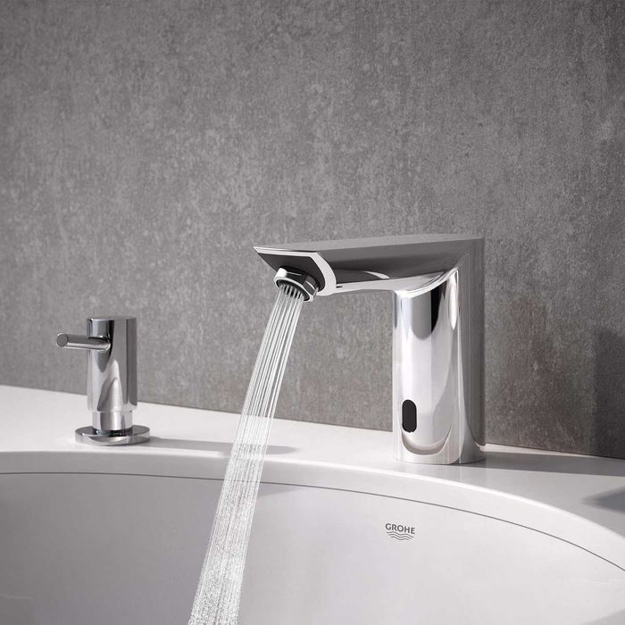 Сенсорний змішувач Grohe Bau Cosmopolitan E 36468000, нові гарантія