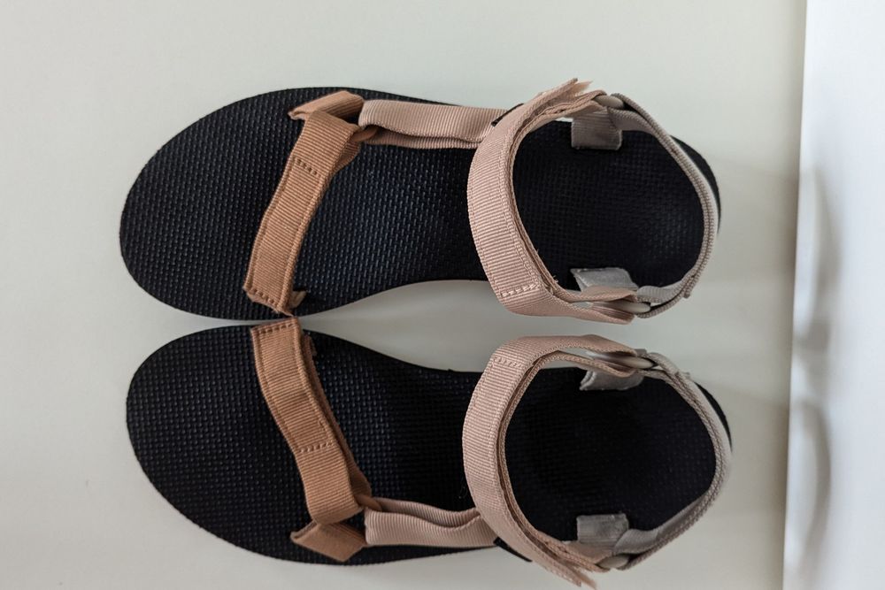 Teva Sandały beżowe