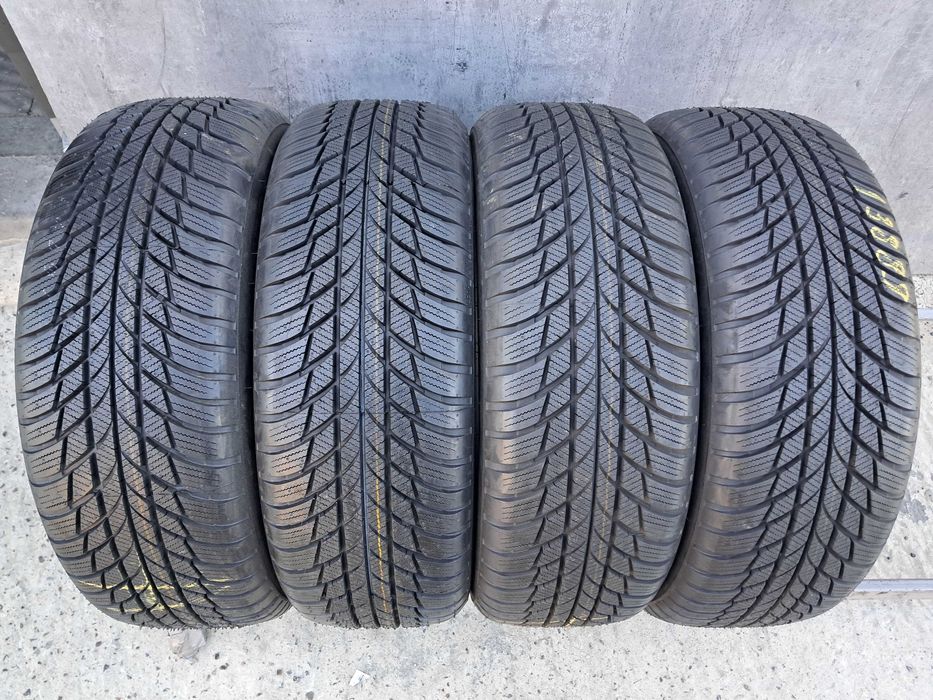 Резина зима НОВА Bridgestone 205/65 R16 Blizzak LM001 *
