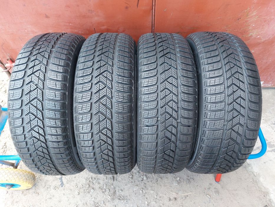 205/55/17 R17 Pirelli Sottozero 3 4шт ціна за 1шт зима шини